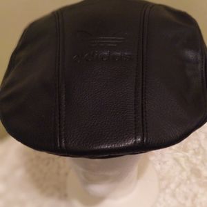 Black Adidas Kangol